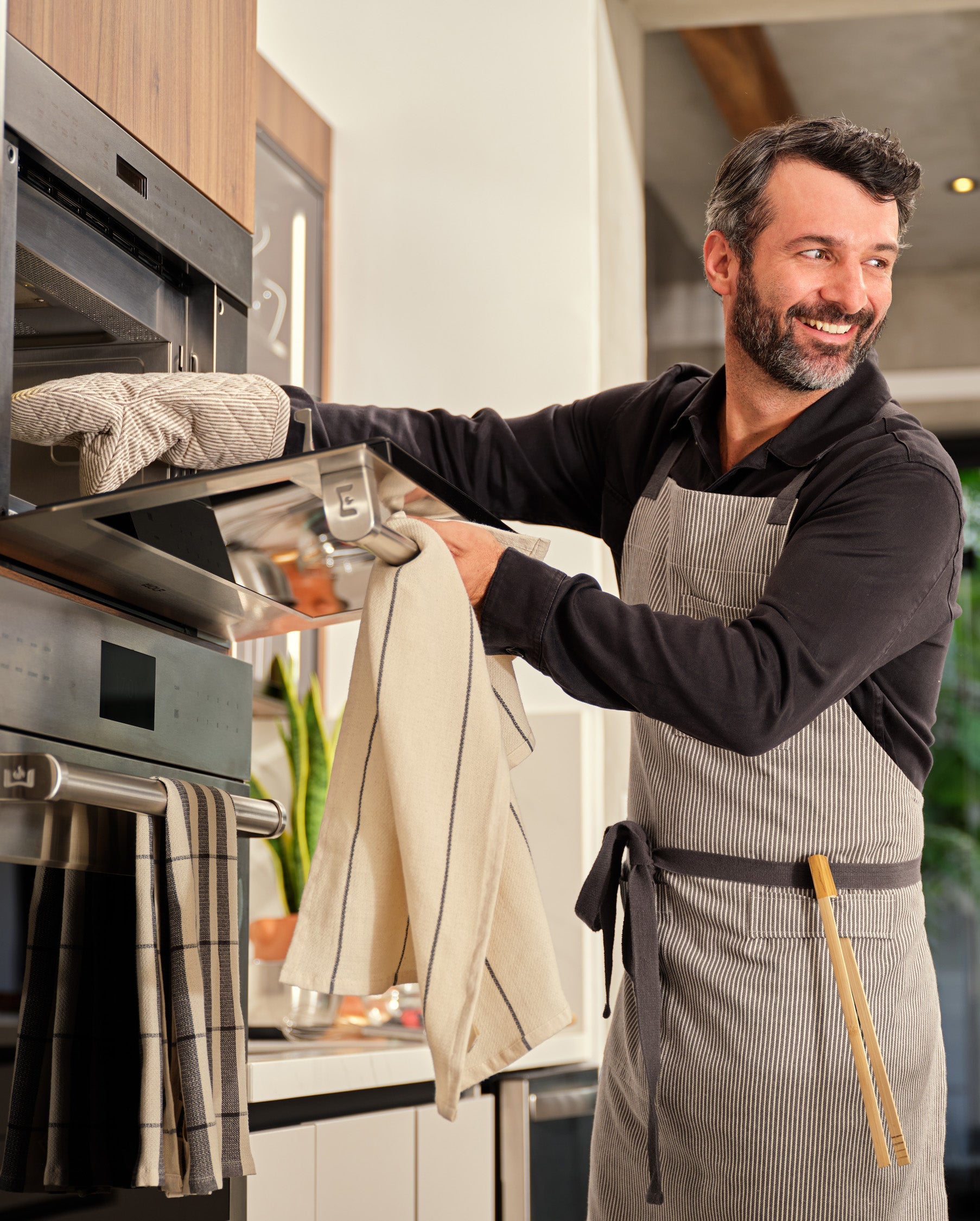 Oven Mitts, Set of 2-3