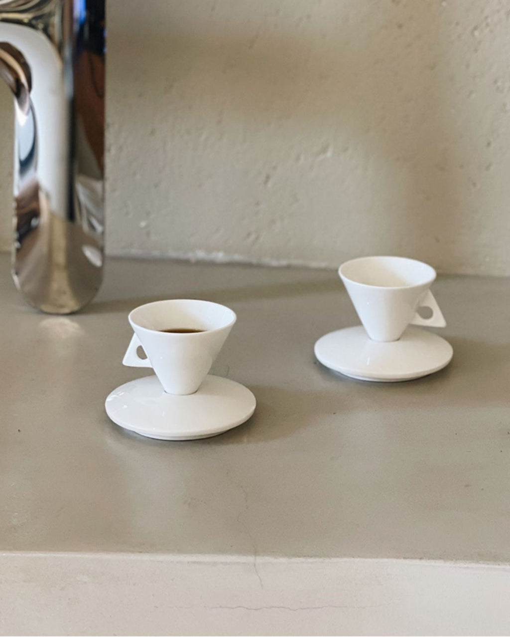 Ceramic Triangular Cup Set-1