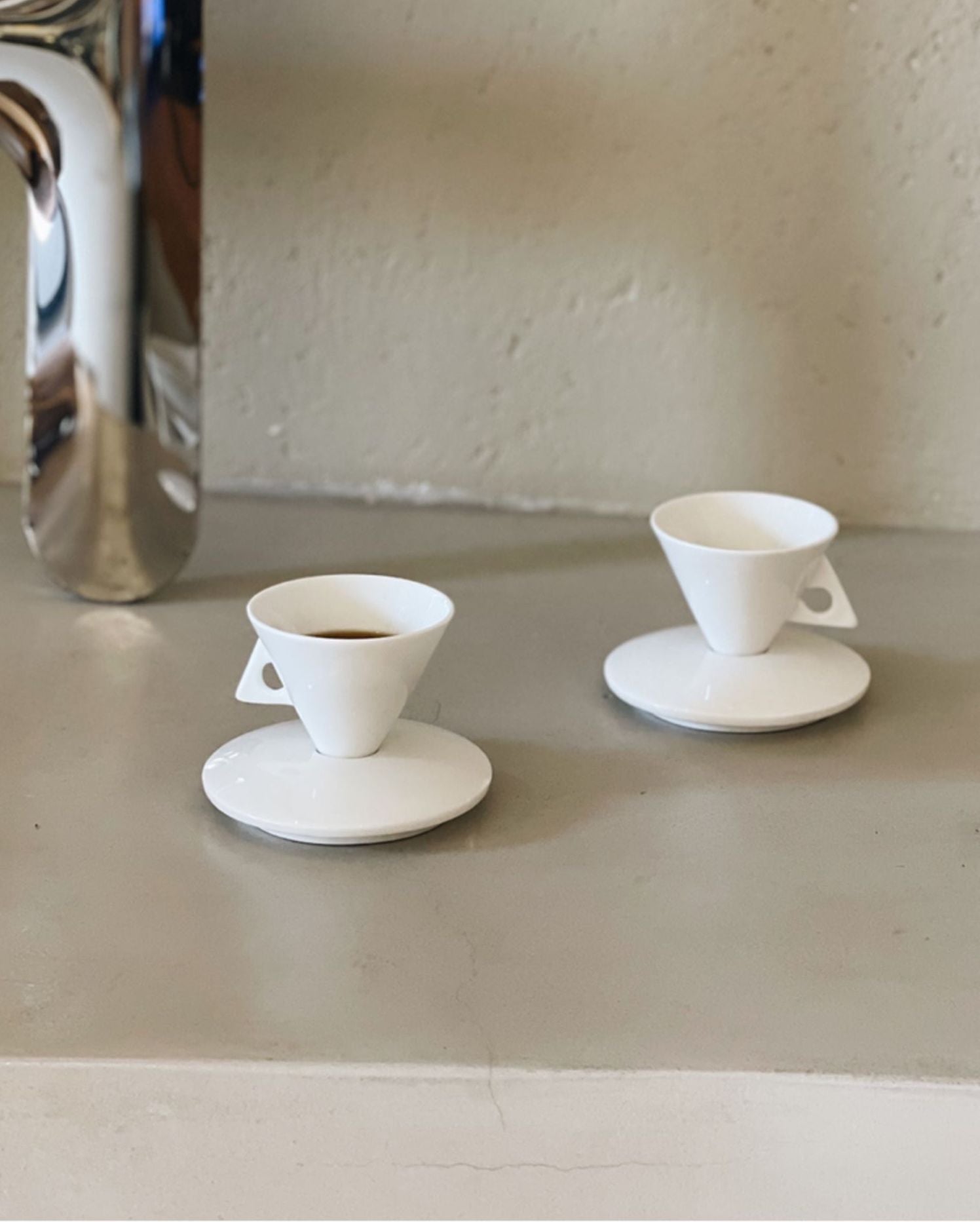 Ceramic Triangular Cup Set-1